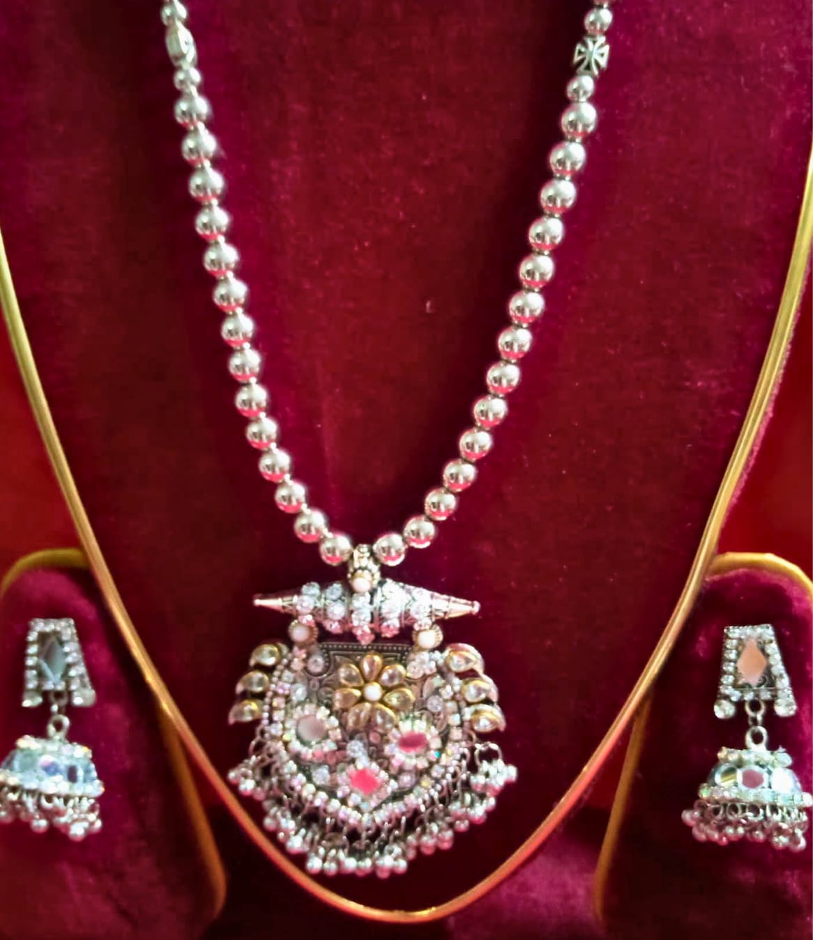 লকেট ও ঝুমকা সেট)